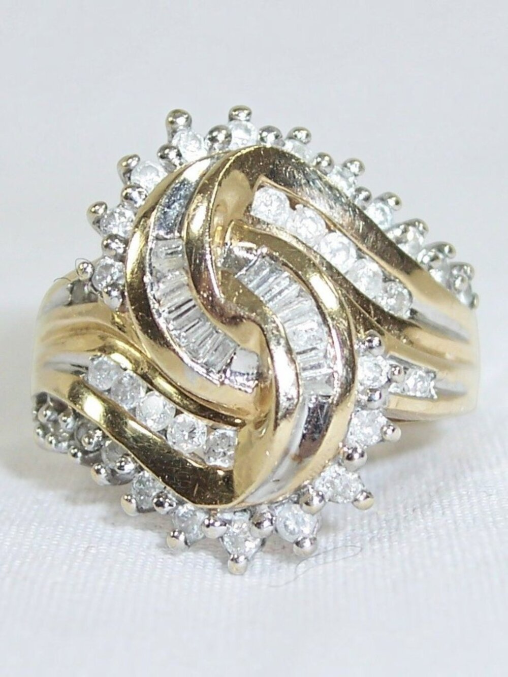 10K Yellow Gold Diamond Swirl Cocktail Ring Round & Baguette Stones Size 7